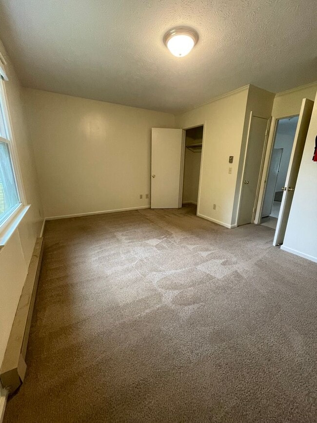Foto del edificio - One Bedroom Apartment