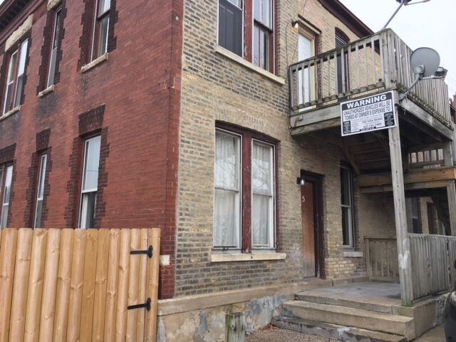 Primary Photo - 118 Center St
