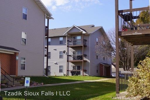 Foto del edificio - 4500-4504 E 16th St