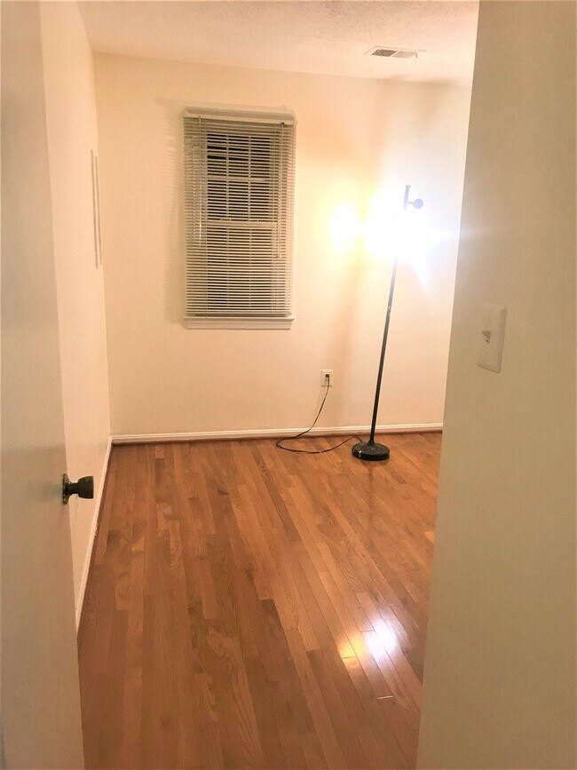 Building Photo - 4722 Kandel Ct