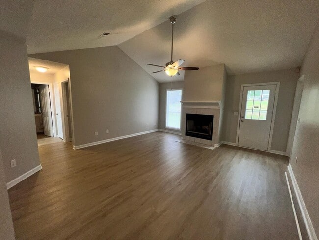 Building Photo - 6048 Buxton Dr