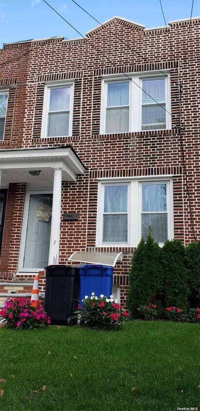 Primary Photo - 114-23 Inwood St