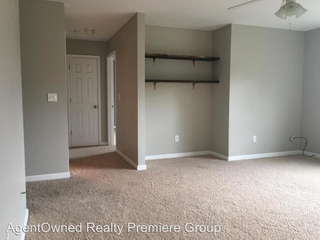Foto del edificio - 4 br, 2.5 bath House - 100 Brick Greens Rd