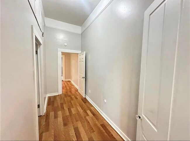 Building Photo - 453 Avenue A