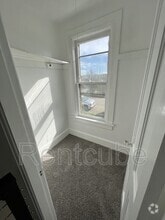 Building Photo - 611 Garfield Ave