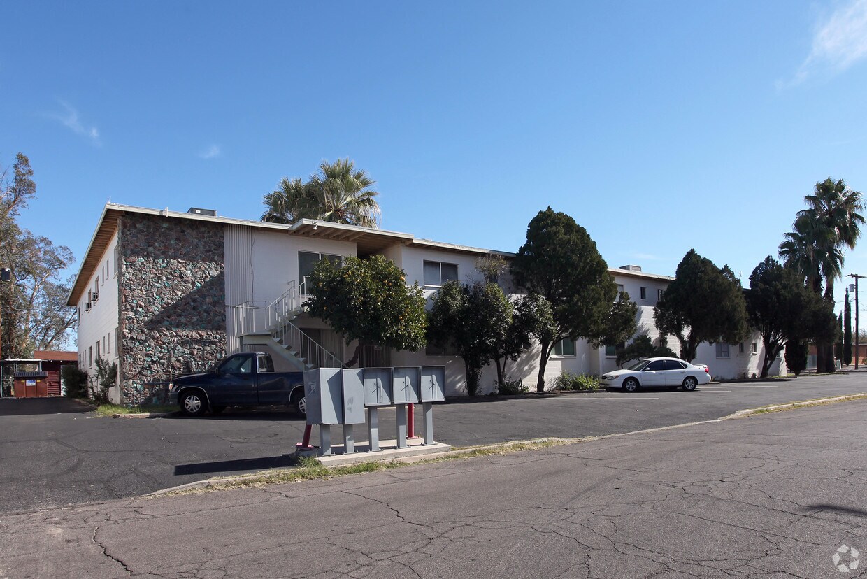 Building Photo - Jerrie Avenue Apartments