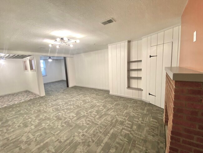 Foto del edificio - 2326 B St