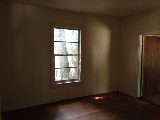 Building Photo - 6500 Henderson Ave
