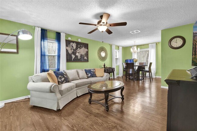 Foto del edificio - 19112 FM 1485