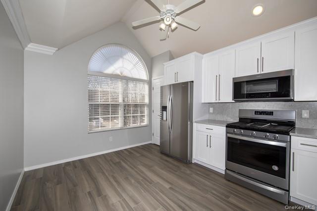 Foto del edificio - 238 Village Green Dr