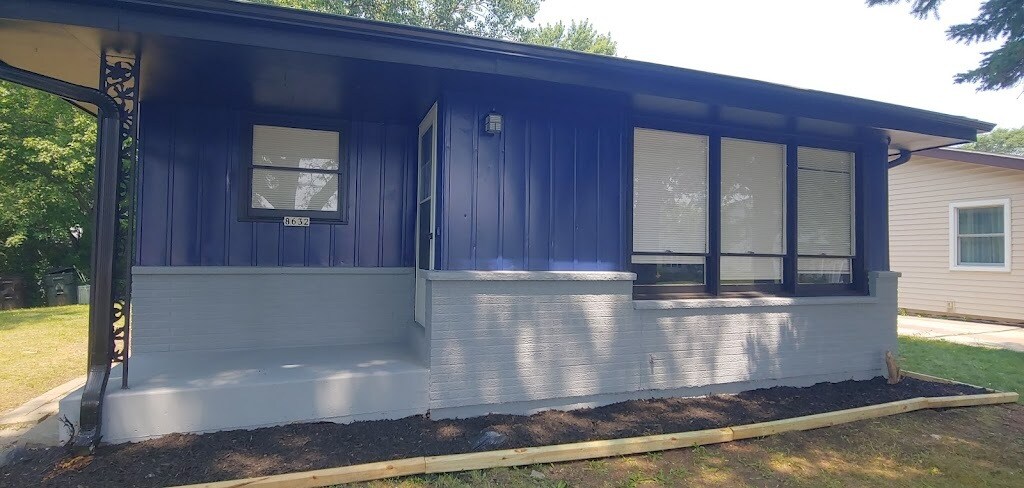 Foto del edificio - 8632 Broadway Dr