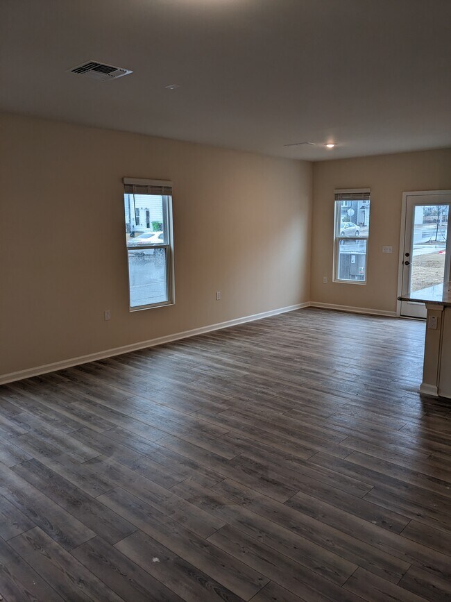 Espacio vital - 877 McKenzie Park Ter