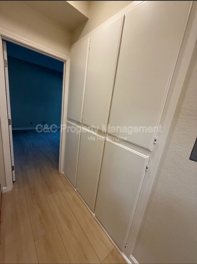 Foto del edificio - 37050 Meadowbrook Common