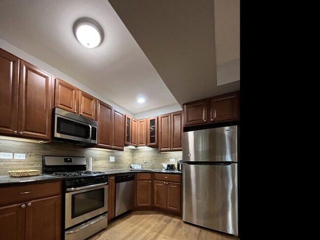 Foto del edificio - 2 bedroom in Chicago IL 60640