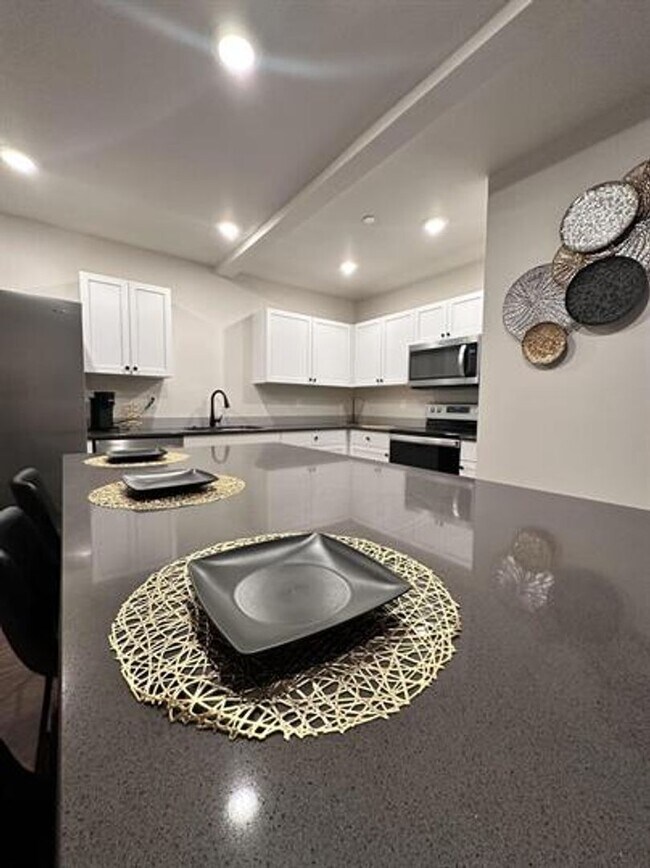 Foto del edificio - Fully Furnished 2 Bed 1 Bath Condo. Anaconda Montana