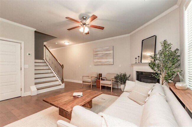 Building Photo - 5715 Rocky Falls Rd
