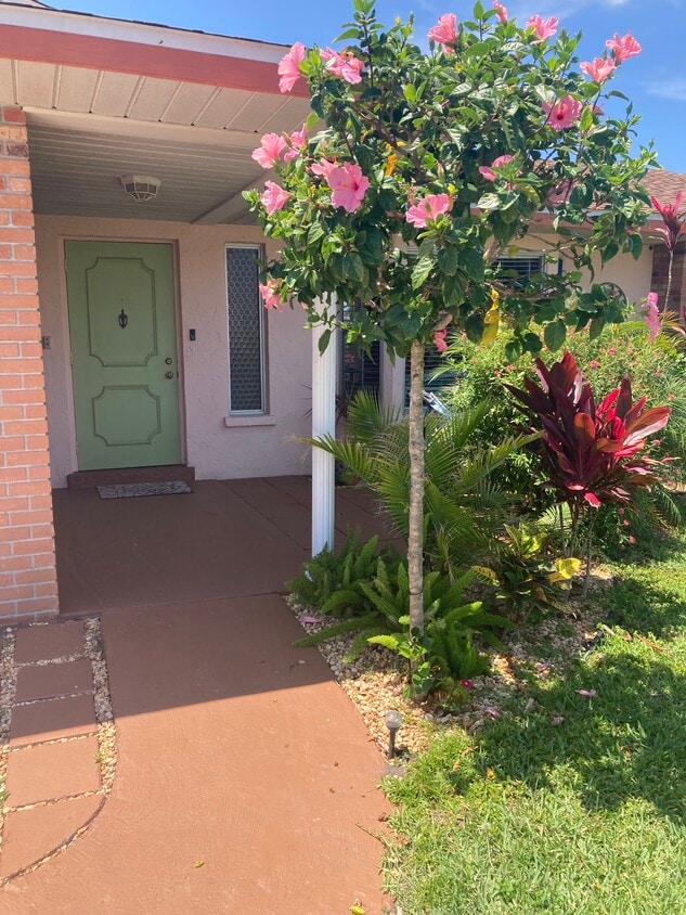 6805 16th Ave Dr W, Bradenton, FL 34209 House Rental in Bradenton, FL