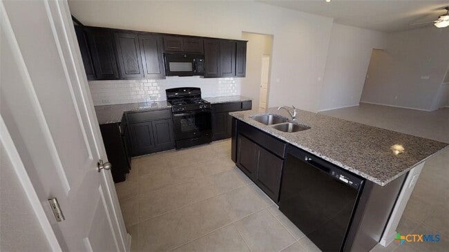 Foto del edificio - 185 Heather Glen Way