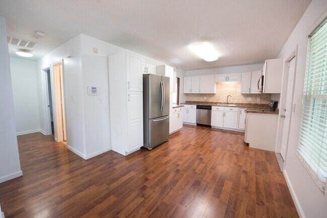 Foto del edificio - 3512 Brinkton Dr