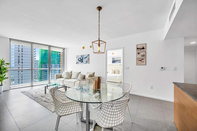 Foto del edificio - 485 Brickell Ave