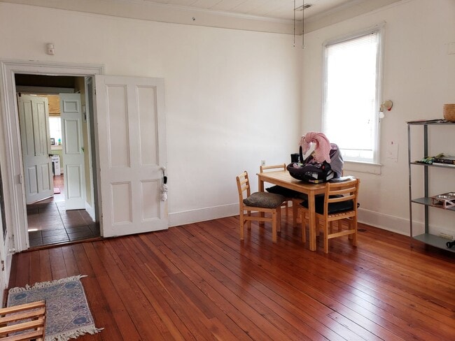 Foto del edificio - 229 Rutledge Ave