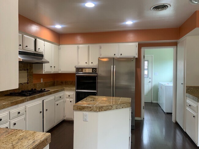 Foto del edificio - 3045 N Lamer St