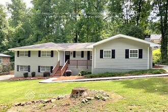 Building Photo - 2010 Starlight Dr