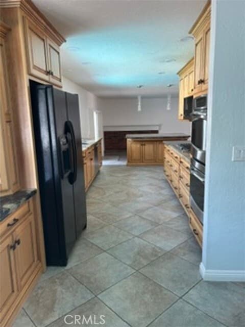 Building Photo - 8591 Naples Dr