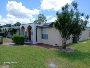 Building Photo - 1115 S Loop Blvd