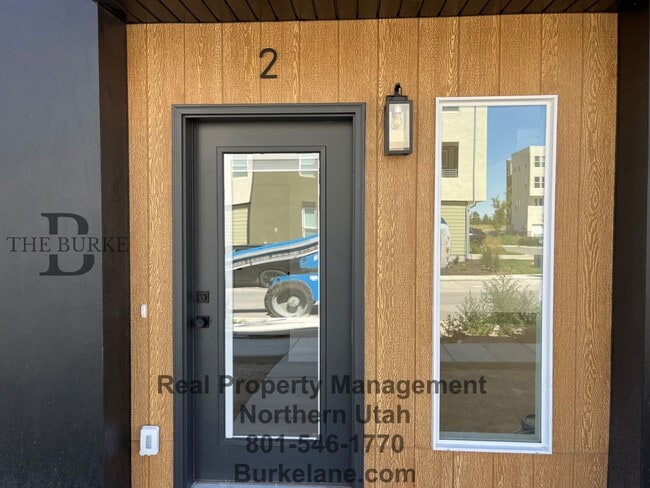 Foto del edificio - Burke Lane townhomes