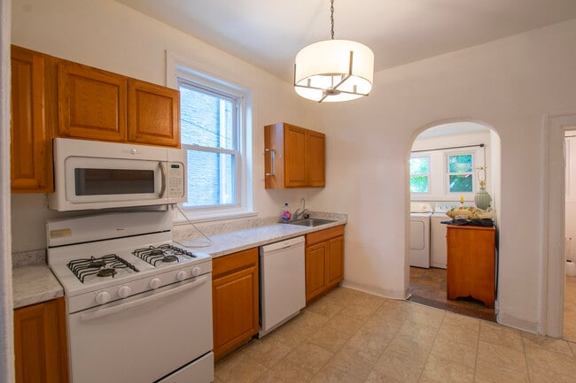 Photo - 2039 N Gratz St Townhome