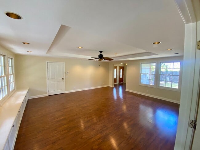 Building Photo - E Komo Mai! Your beautiful Kailua Oasis aw...