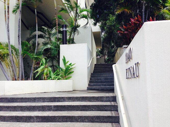 Building Photo - 1040 Kinau St