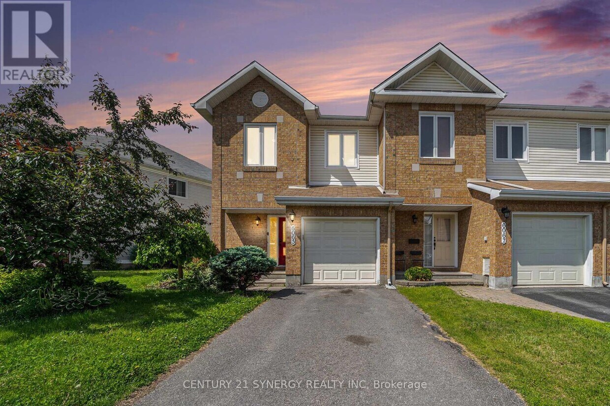 Photo principale - 6065 Pineglade Crescent