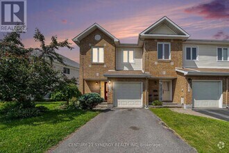 Building Photo - 6065 Pineglade Crescent