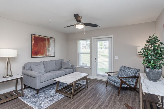 1BR, 1BA - One Bedroom - 735 SF - Dodson Pointe Apartment Homes