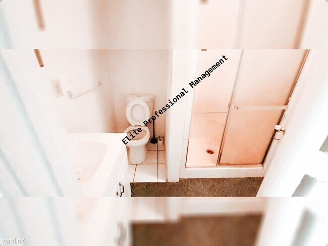 Foto del edificio - 1 br, 1 bath 4plex - 4270 Lapeer Rd Unit 2