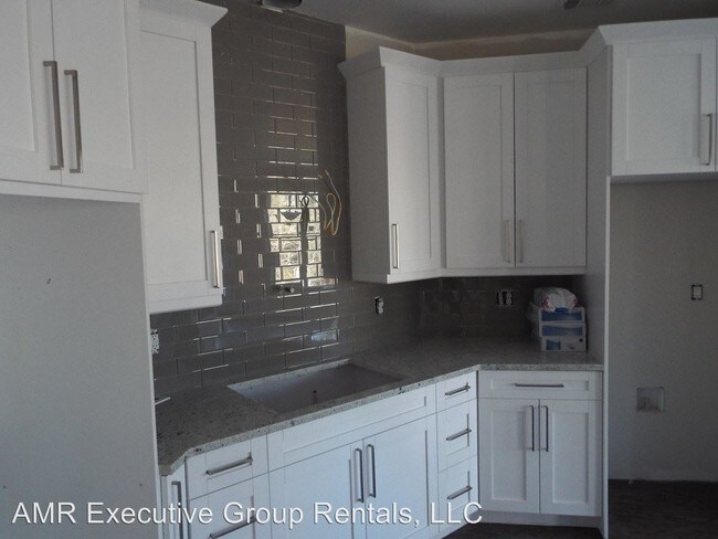 Building Photo - 5 br, 4.5 bath House - 304 Abberly Lane