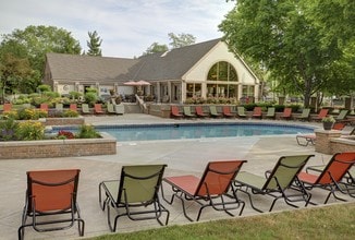 Building Photo - Crossings Village