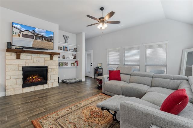 Building Photo - 9117 Amistad Ln