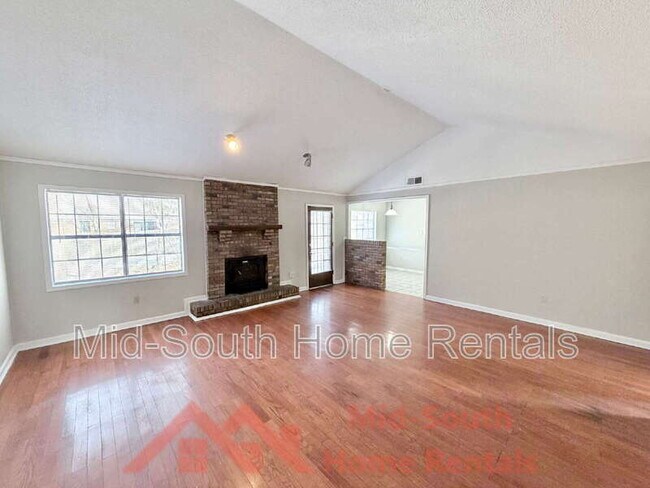 Building Photo - 7288 Hollorn Ln