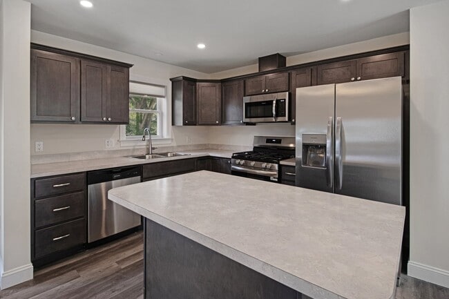 Building Photo - 29 Pedrick Ave