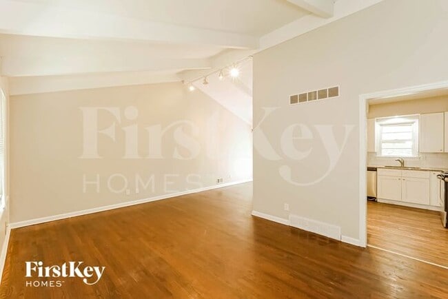 Foto del edificio - 4411 NE 49th Terrace