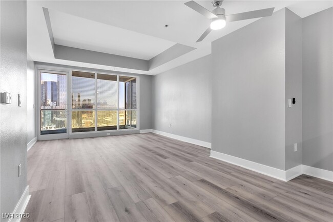 Building Photo - 4525 Dean Martin Dr