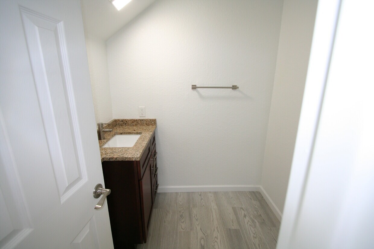 10877 Overseas Hwy Unit 96, Marathon, FL 33050 Condo for Rent in