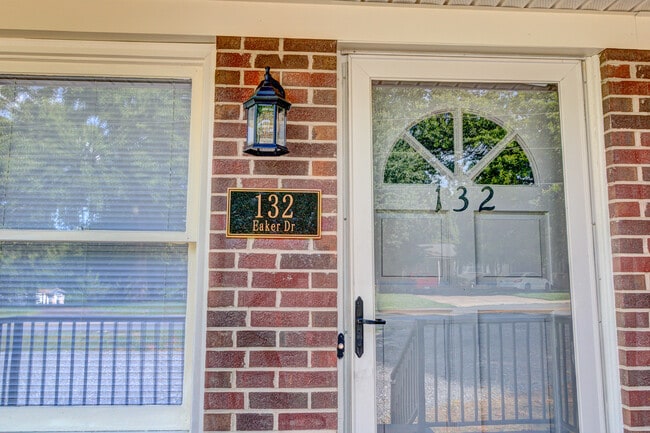 Building Photo - 132 Eaker Dr