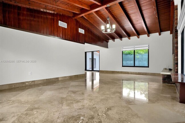 Foto del edificio - 6820 SW 86th Ave