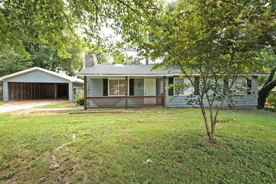 Primary Photo - 1176 Highland Dr