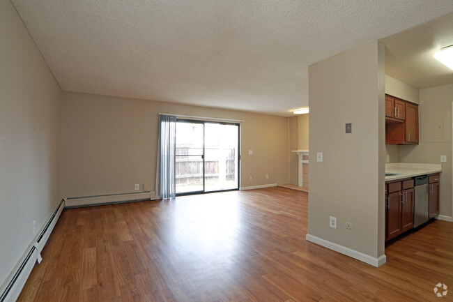 2 HAB, 2.5 BA: B4 - Henley and Remy Apartments