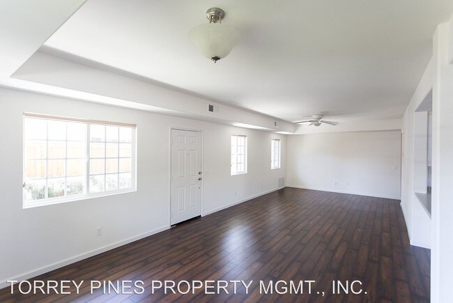 Building Photo - 142 3rd Ave